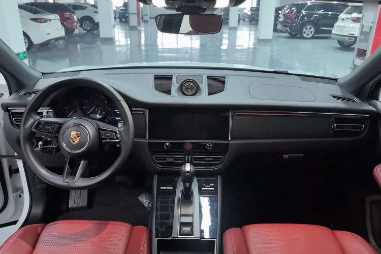 Used Porsche Macan 2024 Macan 2.0T