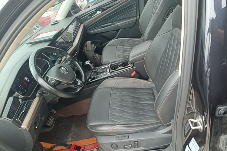 Used Volkswagen Passat 2019 330TSI Luxury Edition China VI Standard Left Front Seat