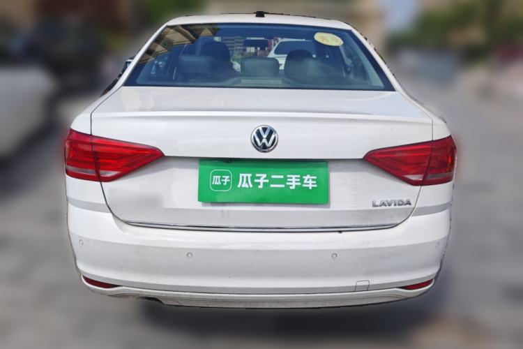 Used Volkswagen Lavida 2015 1.6L Manual Comfort Edition