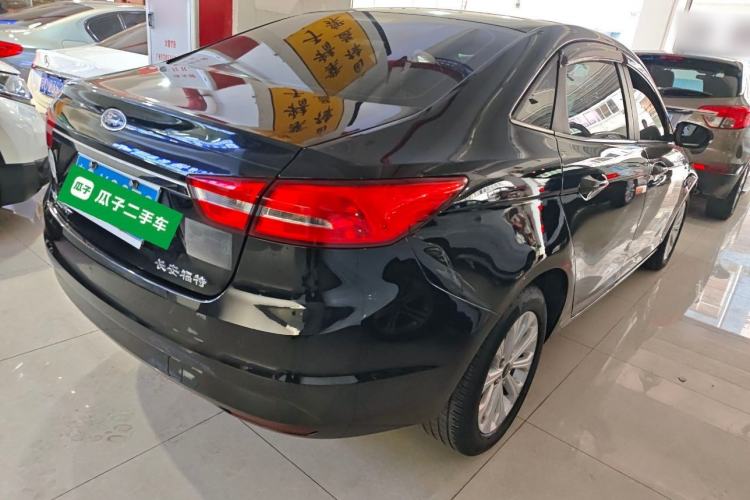 Used Ford Escort 2015 1.5L Automatic Fashion Model