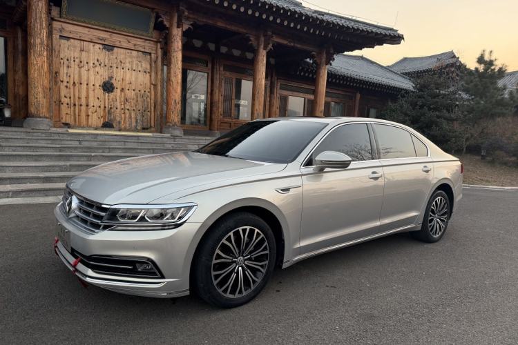 Used Volkswagen Phideon 2019 380TSI Two-Wheel Drive Business Edition China V Standard