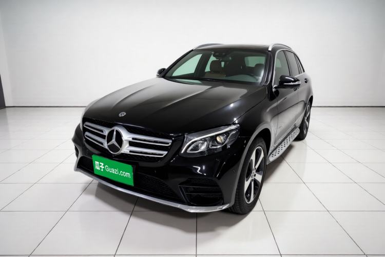Used Mercedes-Benz GLC 2017 GLC 260 4MATIC Luxury Model Guazi used car, China used car export, Used car for sale, Used cars, Cheapest cars for sale