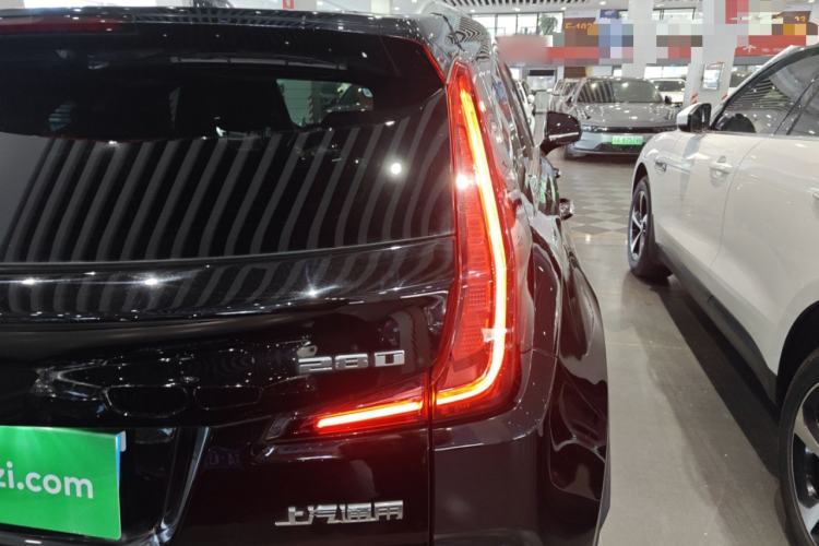 Used Cadillac XT4 2020 28T Two-Wheel-Drive Leading Version