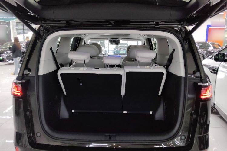 Used VOYAH Dream 2025 PHEV Four-Wheel-Drive Flagship Version – Qiankun Edition