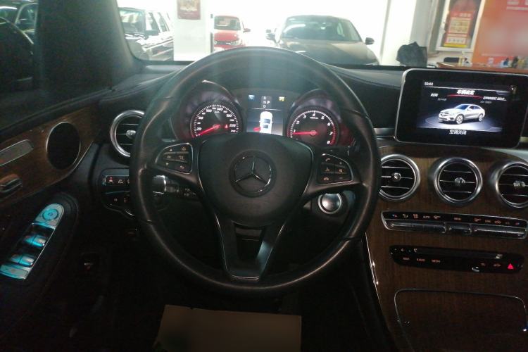 Used Mercedes-Benz GLC Coupe 2019 Facelift GLC 260 4MATIC Coupe SUV Steering Wheel