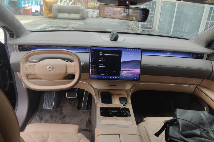 Used Nio ET9 2025 100kWh Signature Edition
