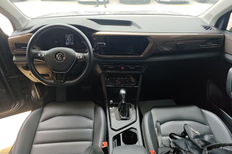 Used Volkswagen Tharu 2021 280TSI Two-Wheel Drive Comfort Edition Center Console