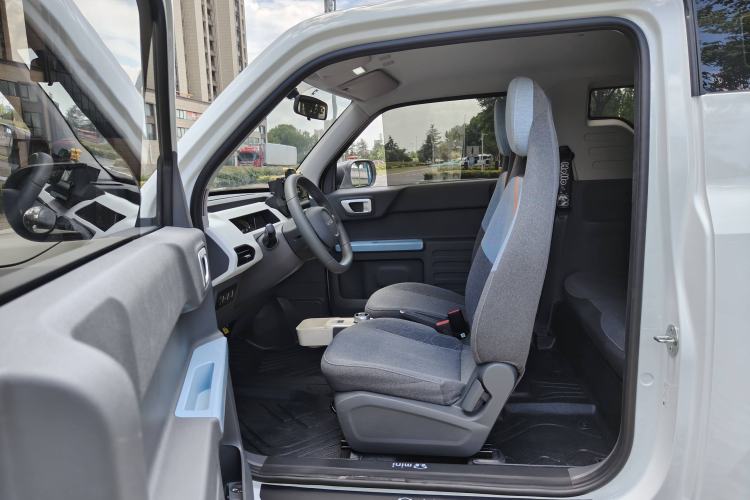 Used Geely Auto Panda 2024 Panda Mini 200km Endurance Bear
