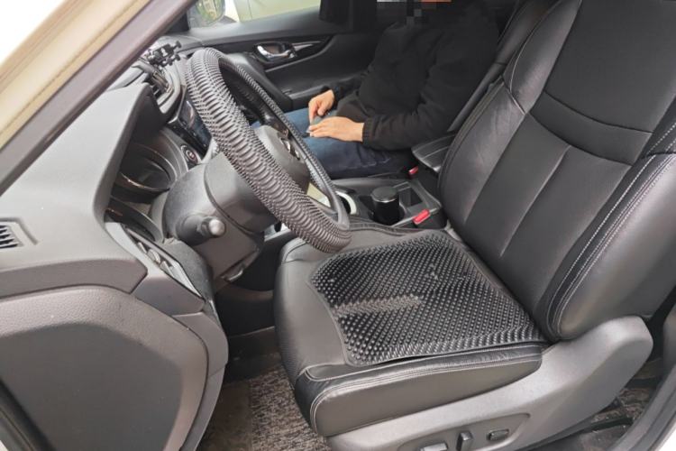 Used Nissan X-Trail 2021 2.0L CVT 2WD XL Premium SmartConnect Deluxe Edition Left Front Seat