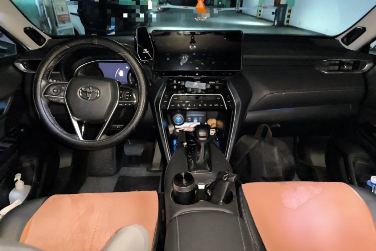 Used Toyota Venza 2022 Dual-Engine 2.5L CVT Two-Wheel Drive Prestige Edition