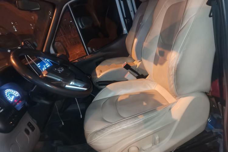 Used JMC Transit 2019 2.8T Commercial Version Long Wheelbase Mid-Roof 6-Seater Rear Single Tire China VI Emission Standard – JX493 Left Front Seat