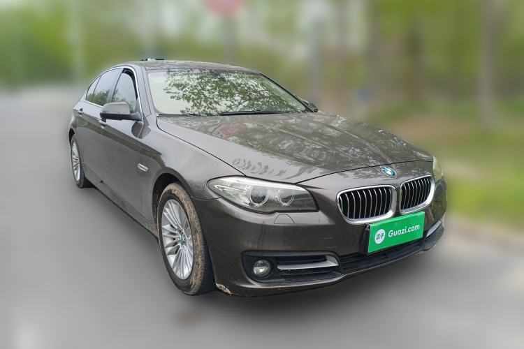 Used BMW 5 Series 2013 525Li Leading Model Front Right 45 Deg