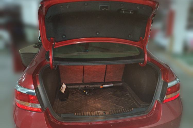 Used Buick GT 2013 GT 1.6L Automatic Fashion Edition Trunk