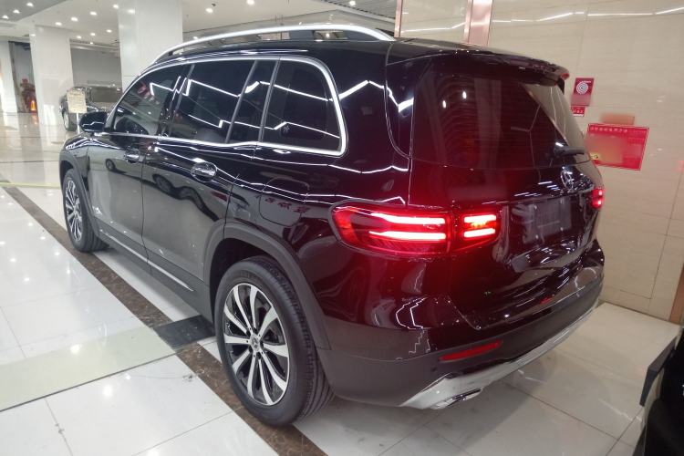 Used Mercedes-Benz GLB 2024 Refresh GLB 220 Fashion Edition Exterior 2