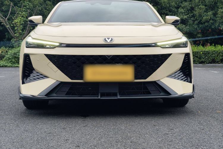 Used Changan UNI-V 2024 1.5T Prestige Sport Edition