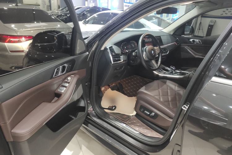 Used BMW X5 2022 Restyled xDrive 30Li M Sport Package