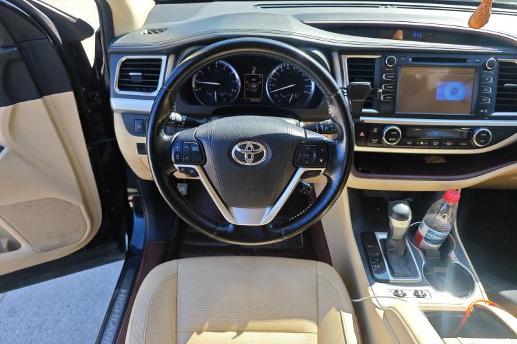 Used Toyota Highlander 2015 2.0T Four-Wheel Drive Ultimate Edition 7-Seater Steering Wheel