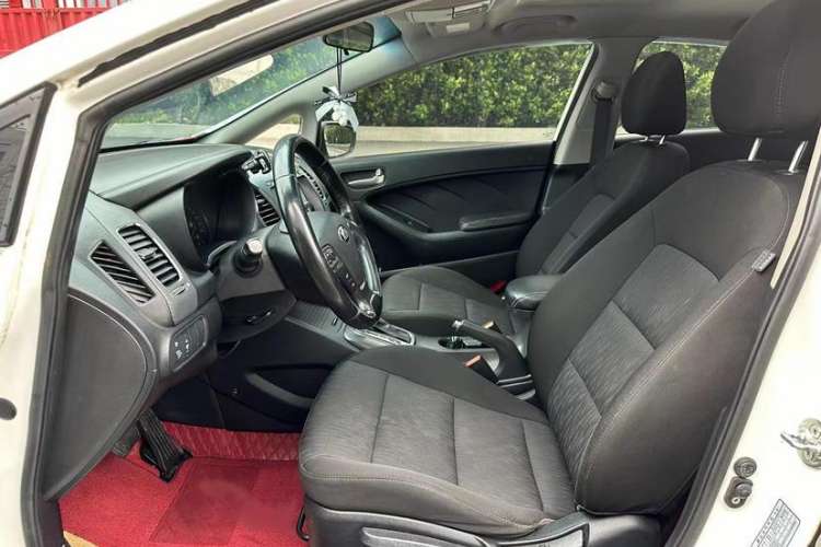 Used Kia K3 2013 1.6L Automatic GLS Interior 3