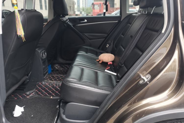 Used Volkswagen Tiguan 2015 1.8TSI Automatic Two-Wheel Drive Comfort Edition Left Rear Seat