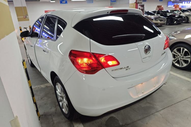 Used Buick GT 2014 XT 1.6L Automatic Fashion Edition Exterior 2