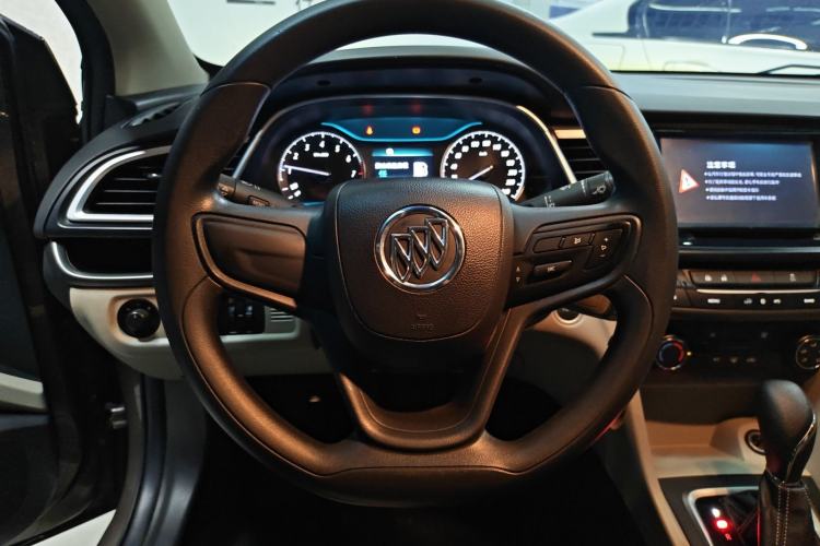 Used Buick GT 2015 15N Automatic Elite Version Steering Wheel