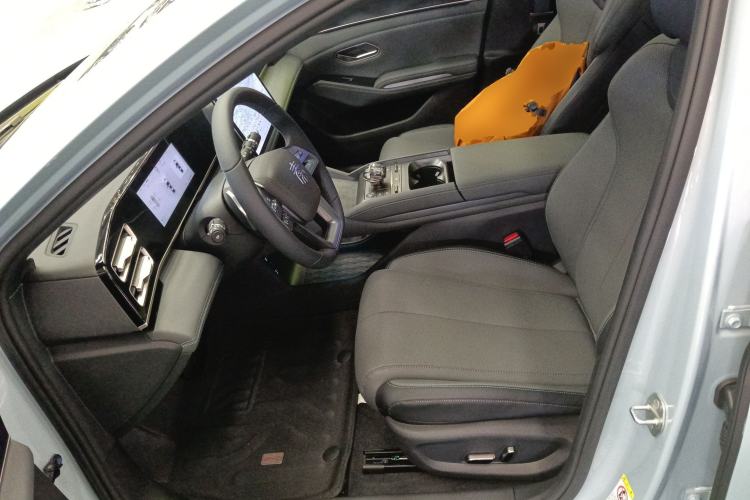 Used BYD Qin L 2025 DM-i Smart Drive 120KM Superior Model
