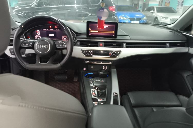 Used Audi A5 2019 Sportback 45 TFSI Sport Edition Center Console