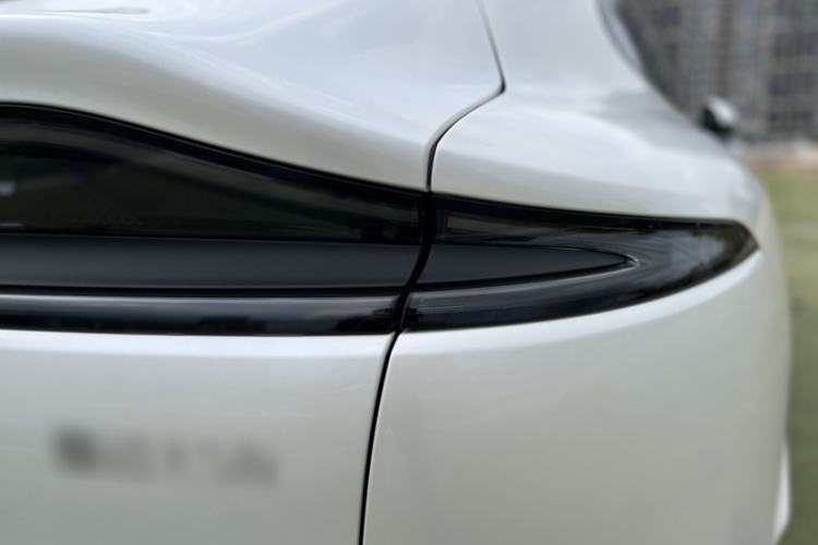 Used IM LS6 2023 Max Standard Edition Exterior 6