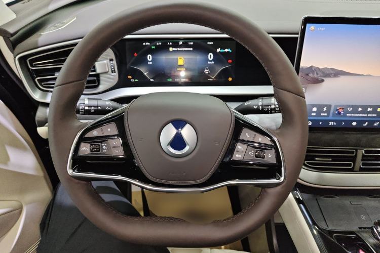 Used Denza D9 2024 DM-i 1050 Luxury Model