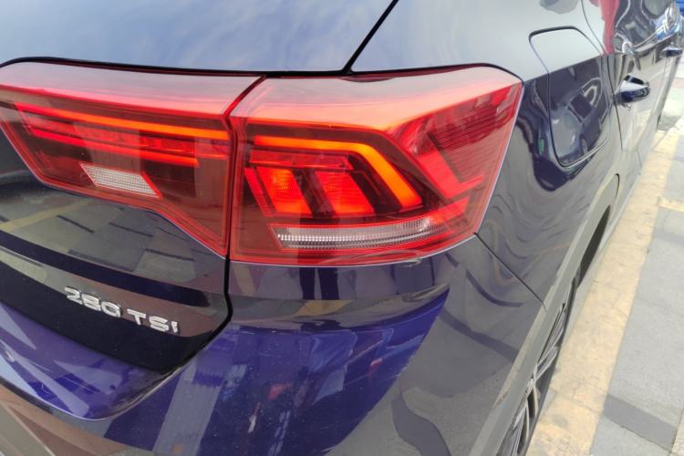 Used Volkswagen T-ROC 2020 280TSI DSG Two-Wheel Drive Comfort Version