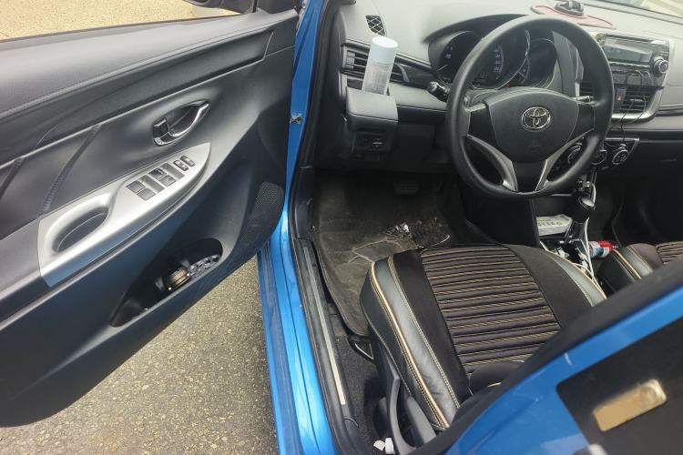 Used Toyota YARiS L Zhi Xuan 2016 Revised Version 1.5G CVT with Dynamic Sunroof Driver Seat