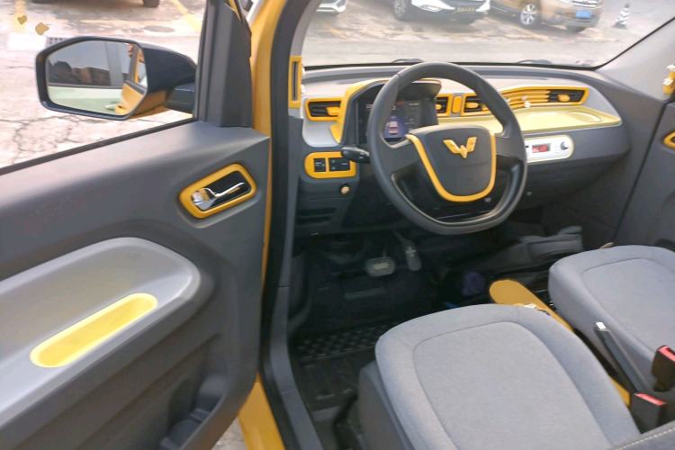 Used Wuling Hongguang MINIEV 2021 Macaron Premium Model – Lithium Iron Phosphate
