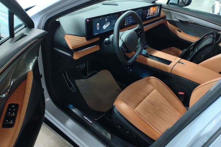 Used VOYAH PASSION 2023 Four-Wheel Drive Long-Range Version Interior 3