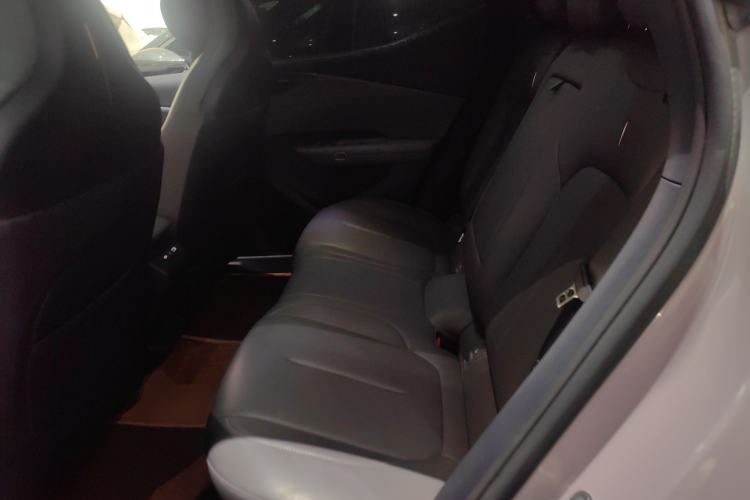 Used Lynk & Co Z20 2025 530 km Range Rear-Wheel Drive Pro Left Rear Seat