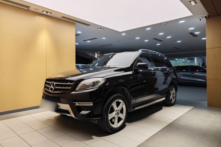 Used Mercedes-Benz M-Class 2014 ML 400 4MATIC Dynamic Model