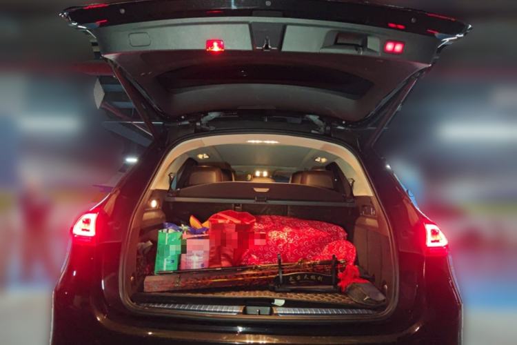 Used Mercedes-Benz GLE 2021 GLE 350 4MATIC Dynamic Edition Trunk