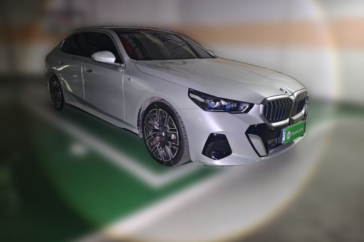 Used BMW 5 Series 2025 530Li Luxury Edition M Sport Package