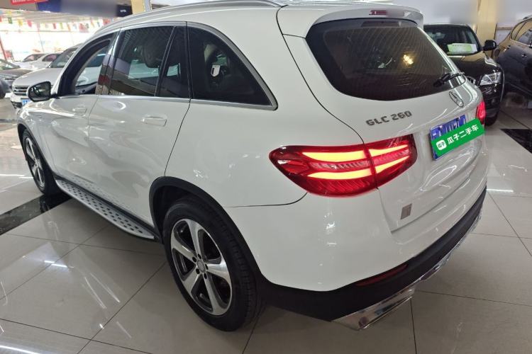 Used Mercedes-Benz GLC 2016 GLC 260 4MATIC Luxury Model