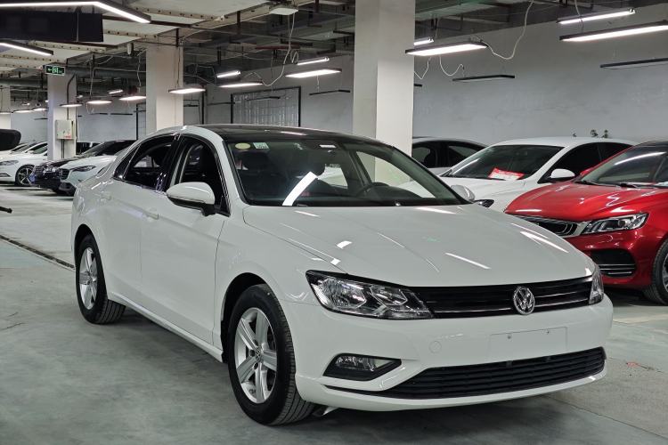 Used Volkswagen Lamando 2015 230TSI DSG Fashion Edition
