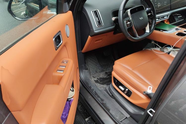 Used Li Auto L9 2022 Max model
