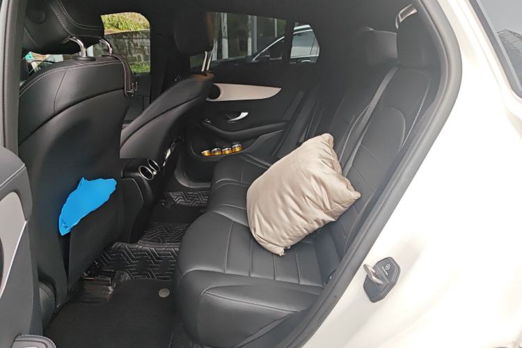 Used Mercedes-Benz GLC Coupe 2023 Refreshed GLC 260 4MATIC Coupe SUV Left Rear Seat