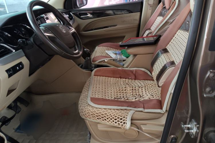 Used Baojun 730 2016 1.5L Manual Luxury Edition 7 Seats Left Front Seat