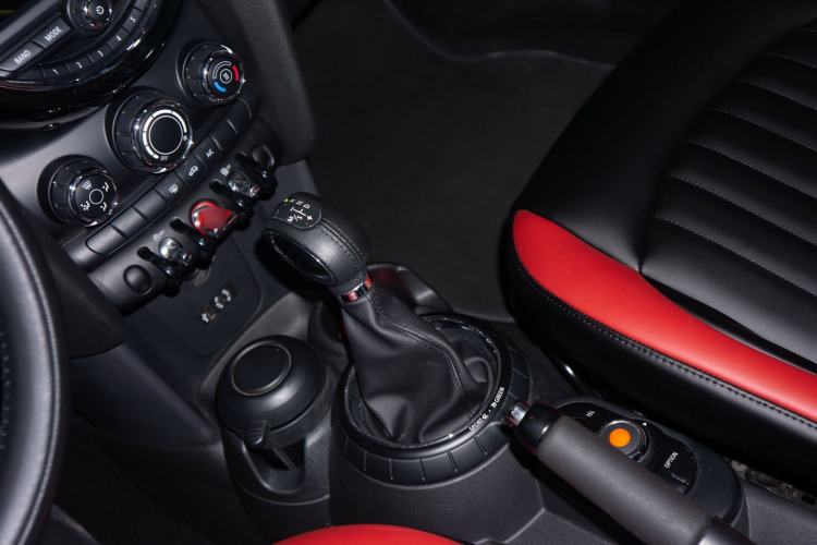 Used MINI 2014 1.5T COOPER Fun Interior 7