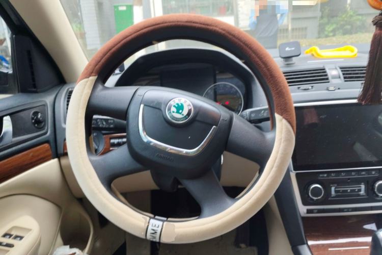 Used Skoda Octavia 2013 1.6L Manual Yijun Edition Steering Wheel