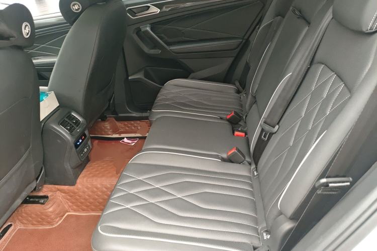 Used Volkswagen Tiguan L New Energy 2023 430 PHEV Plug-in Hybrid Prestige Edition Left Rear Seat