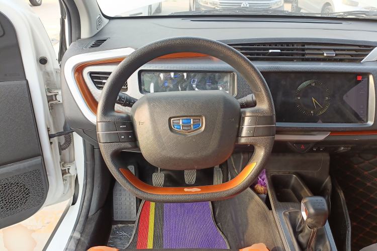 Used Geely Auto Vision X1 2017 1.3L Manual Frenzy Edition
