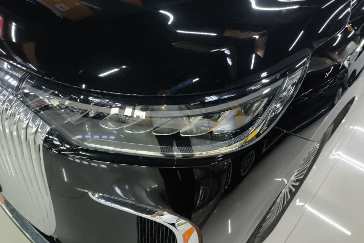 Used VOYAH Dream 2025 PHEV Four-Wheel Drive Excellence Kunpeng Edition