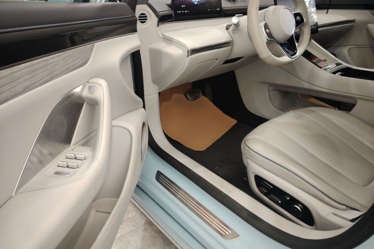 Used Hima Luxeed S7 2025 785 km Ultra
