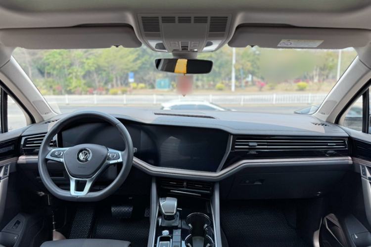 Used Volkswagen Touareg 2019 3.0 TSI RuiFeng Edition China VI Standard Interior 8