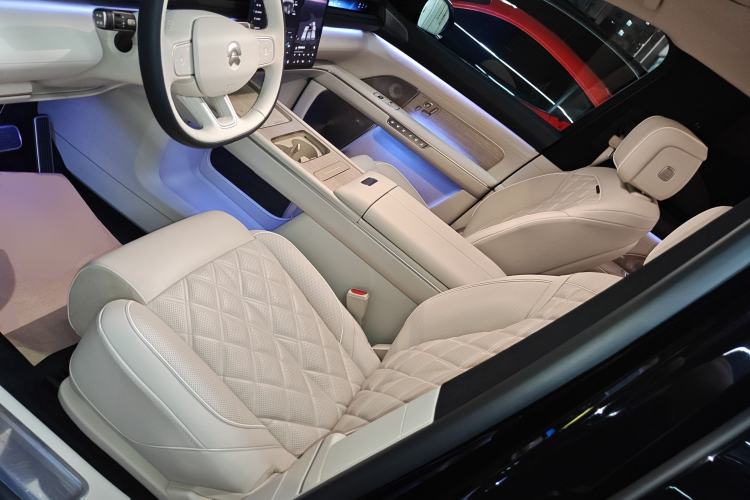 Used Nio ES8 2026 Model 6-seat Executive Signature Edition Left Front Seat